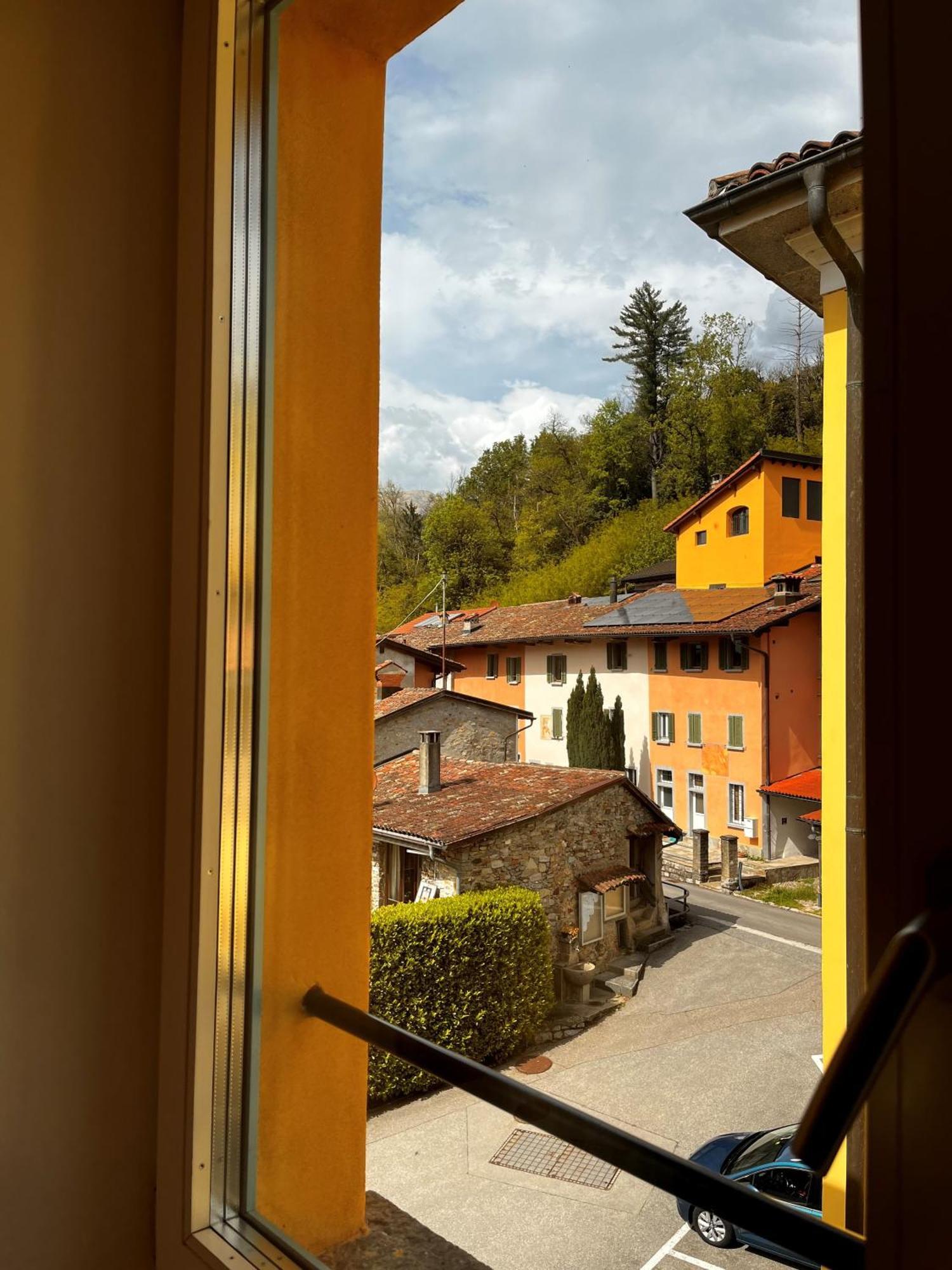 Romantico Palazzo Dei Ulivi Purasca Eksteriør bilde